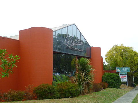 Quality Hotel Manor - Australian Directory 3