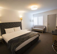 Quays Hotel - Australian Directory