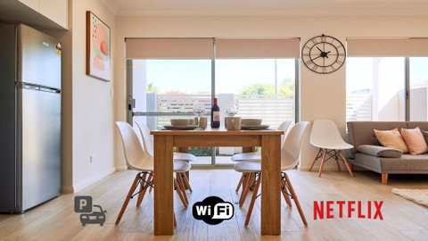 Quiet Garden City Unit - Free WiFi & Parking - Australian Directory 0