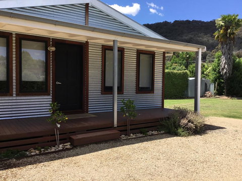 Rail Trail Cottage - Australian Directory 0