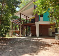 Rainforest Retreat - Australian Directory