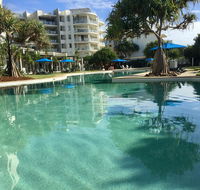 Ramada Resort Studio Split Queen Electric Adjustable Bed