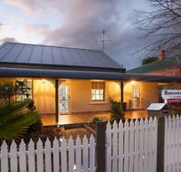 Rawson's Retreat - Five Bedroom Home - Walk CBD - Includes Breakfast - Australian Directory