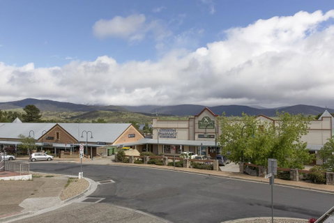 Razorback 6 - Razorback Plaza Jindabyne - Australian Directory 0