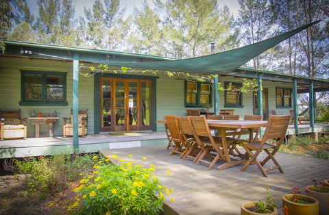Red Tractor Retreat - Australian Directory 1