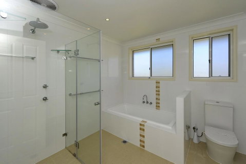 Reef Close, 1/2 - Australian Directory 1