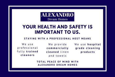 RELAXED COASTAL GETAWAY // MOMENTS TO WATERFRONT - Australian Directory 1