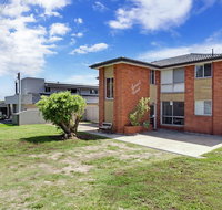 Resthaven only meters to Sunset Beach - Australian Directory