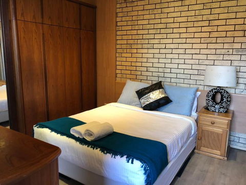 Retro 1bedroom Studio, Close To Airport&CBD - Australian Directory 0