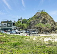 Rigi on Currumbin Beach - Australian Directory