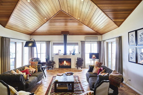 Rosby Guesthouse And Studio - Australian Directory 1