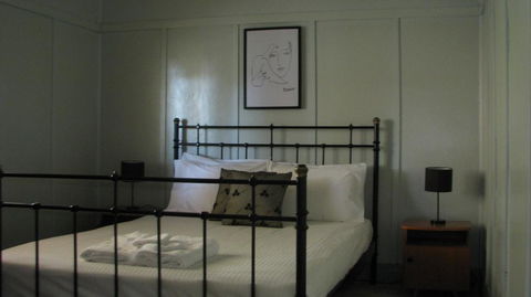Rose Cottage Hunter Valley - Australian Directory 2