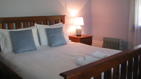 Rose Cottage Hunter Valley - Australian Directory 3