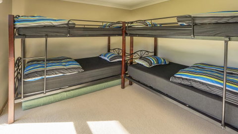 Rosemary Avenue 48 Bawley Point - Australian Directory 3