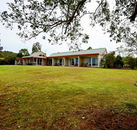 Rothbury Escape - Australian Directory