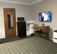 Roydons Motor Inn - Australian Directory
