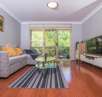Rustic Hardwood 2 Bedroom Apartment in Randwick - Australian Directory