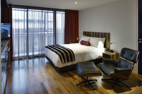 Salamanca Wharf Hotel - Australian Directory 2