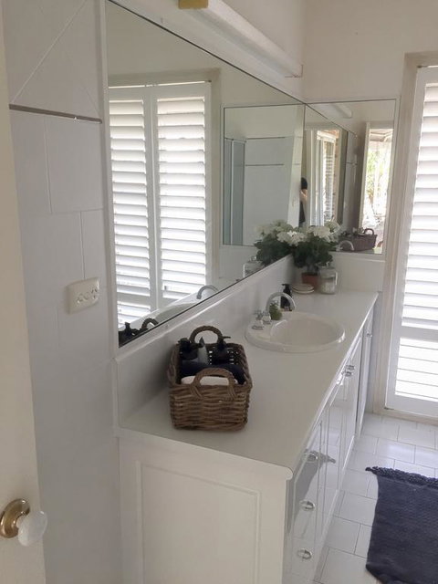 Saleview Estate - Australian Directory 3