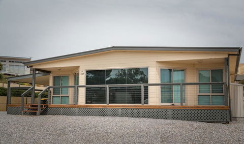 SALT - 37 Oceanview Drive - Australian Directory 1