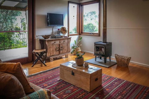 Samphire Beach House - Australian Directory 1