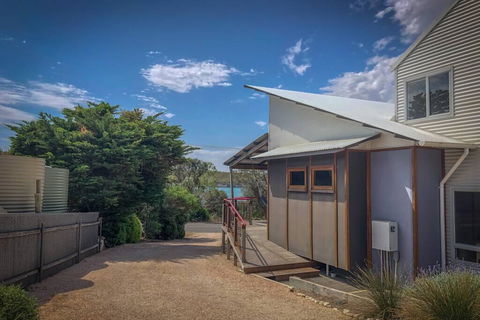 Samphire Beach House - Australian Directory 2
