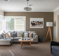 Sampson St Large Stylish CBD Home Sleeps 11 - Australian Directory