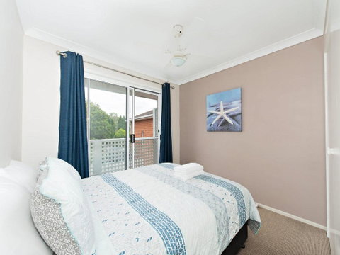 Sanctuary @ Fingal Bay - Australian Directory 2
