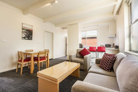 Sandbelt Club Hotel - Australian Directory 0