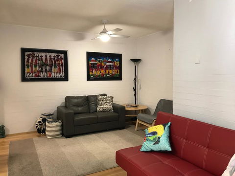 Santa Monica Apartment - Australian Directory 2