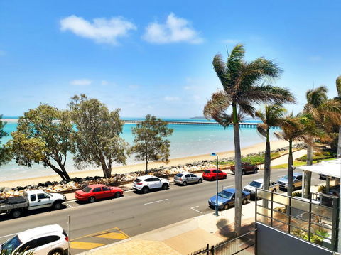 Santalina On Hervey Bay - Australian Directory 1
