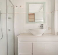 Sapphire Waters Unit 3 - Australian Directory