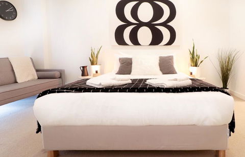 SATOR City Fringe Home Away From Home Pets OK! - Australian Directory 0