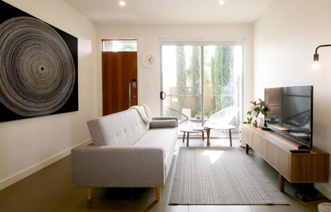 SATOR City Fringe Home Away From Home Pets OK! - Australian Directory 2