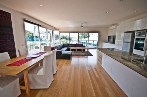 Sea La Vie - Australian Directory 2