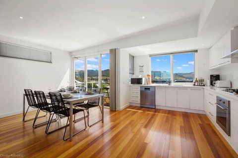 SEA NOOK - Seconds From The Beach - Australian Directory 3