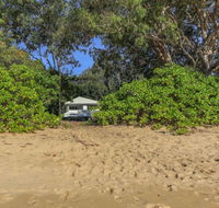 Seabreeze Beachfront - Clifton - Australian Directory