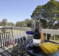 Seaclusion on Toorbul - Australian Directory