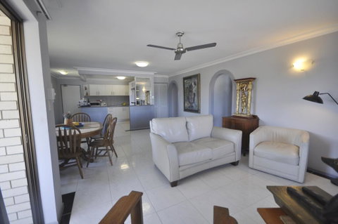 Seaclusion On Toorbul - Australian Directory 1