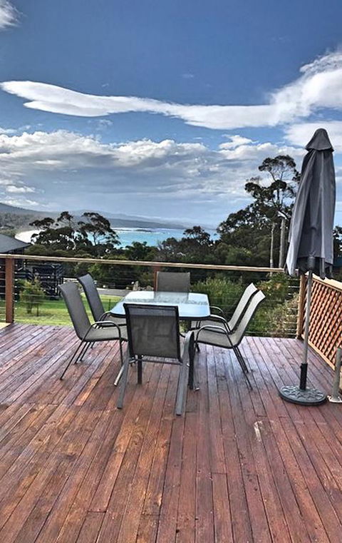 SEAHOUSE - Australian Directory 3