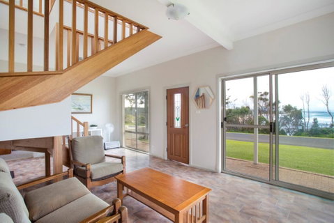 Seaside Beach House 25 Seaside Pde - Australian Directory 3