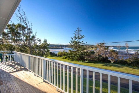 Seaside Beach House 25 Seaside Pde - Australian Directory 0