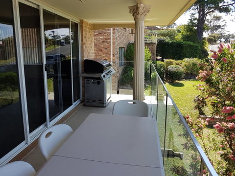 Seaview 48, MOLLYMOOK - Australian Directory 1