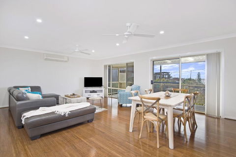 SEAVIEW DREAM - Bonny Hills - Australian Directory 1