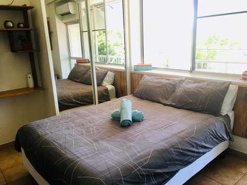 Seaview Studio - Australian Directory 1
