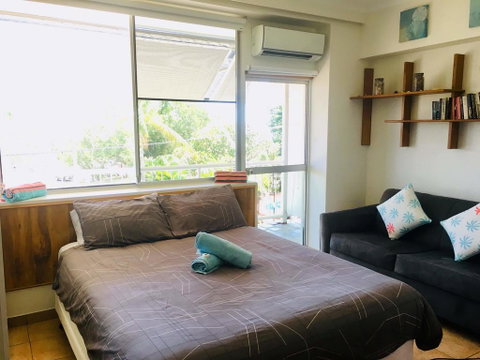 Seaview Studio - Australian Directory 2