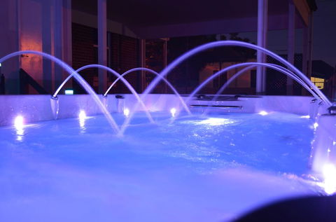 Semaphore Sea Breeze - Family Beach-Heated Pool Holiday - Australian Directory 0