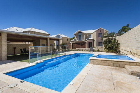 Serenity On The Terrace - Australian Directory 1