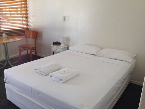 Shell Motel (Pearly Shell Motel) - Australian Directory 3