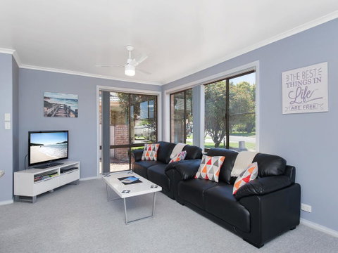 Shoreline Drive, Duplex 01,39, Little Pearl - Australian Directory 1